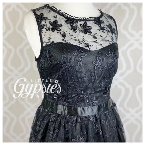 Luna Black Lace Fairy Dress - Picture 7 of 12